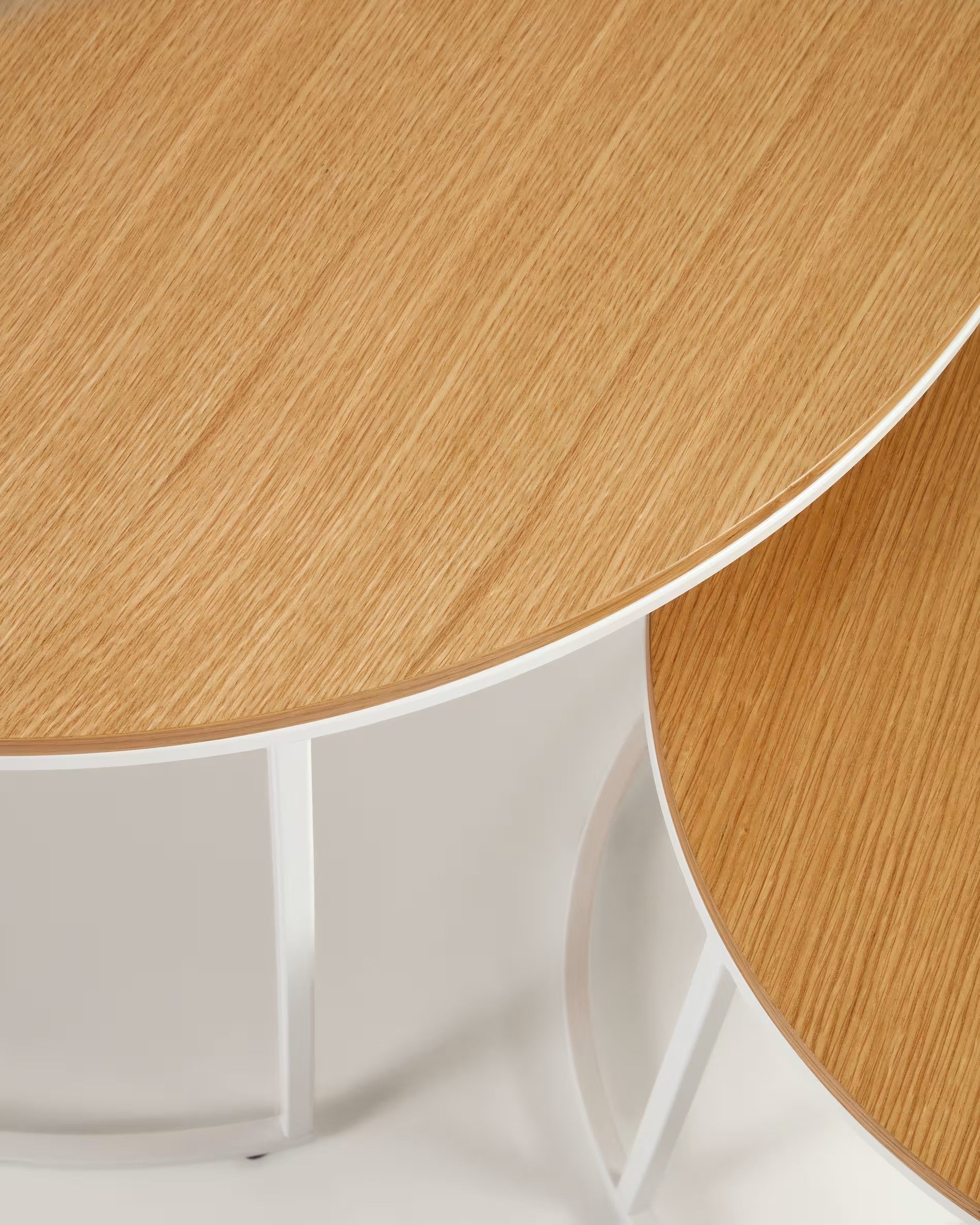 Fold set of 2 round nesting side tables with oak wood veneer and painted metal structure FCT5-WN