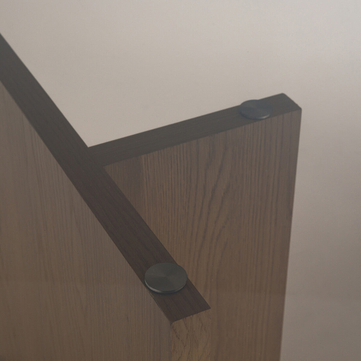 Urban Dinning Table