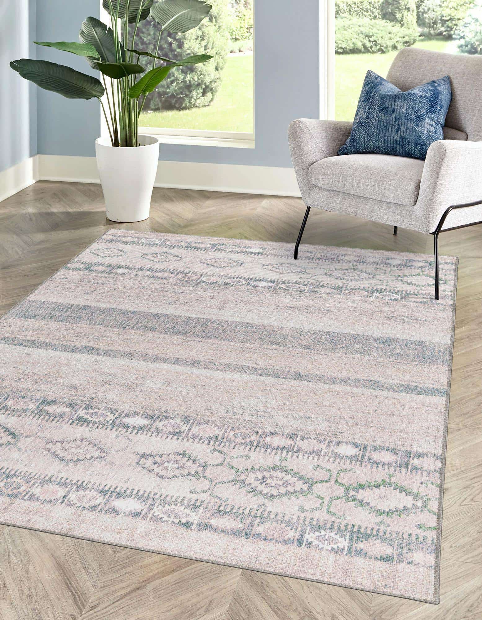 Contemporary Charm - Seggada