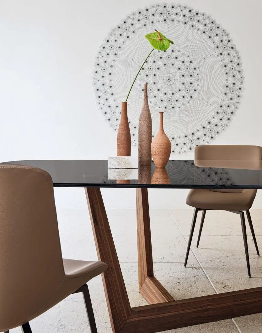 Silvana-Dinning-Table