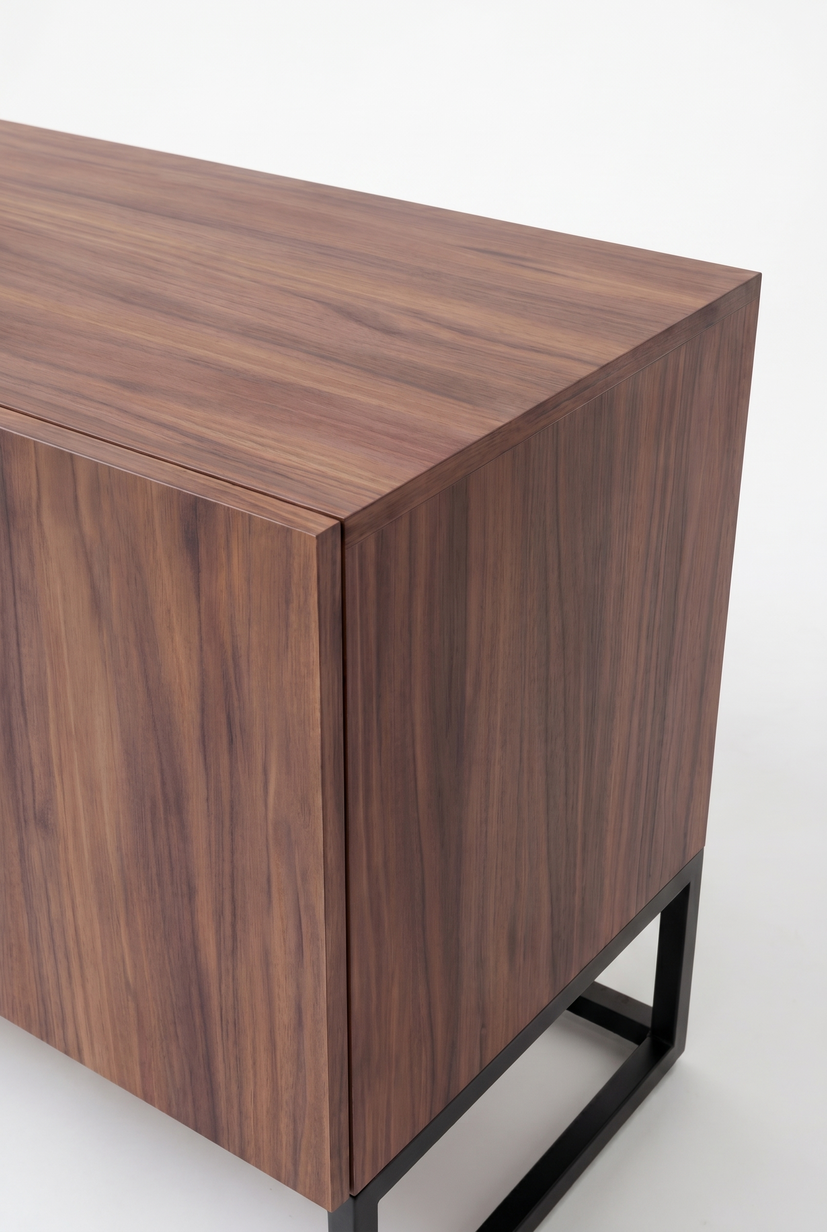 Brix TV Unit  BT8-BB - ترابيزه تلفزيون مودرن