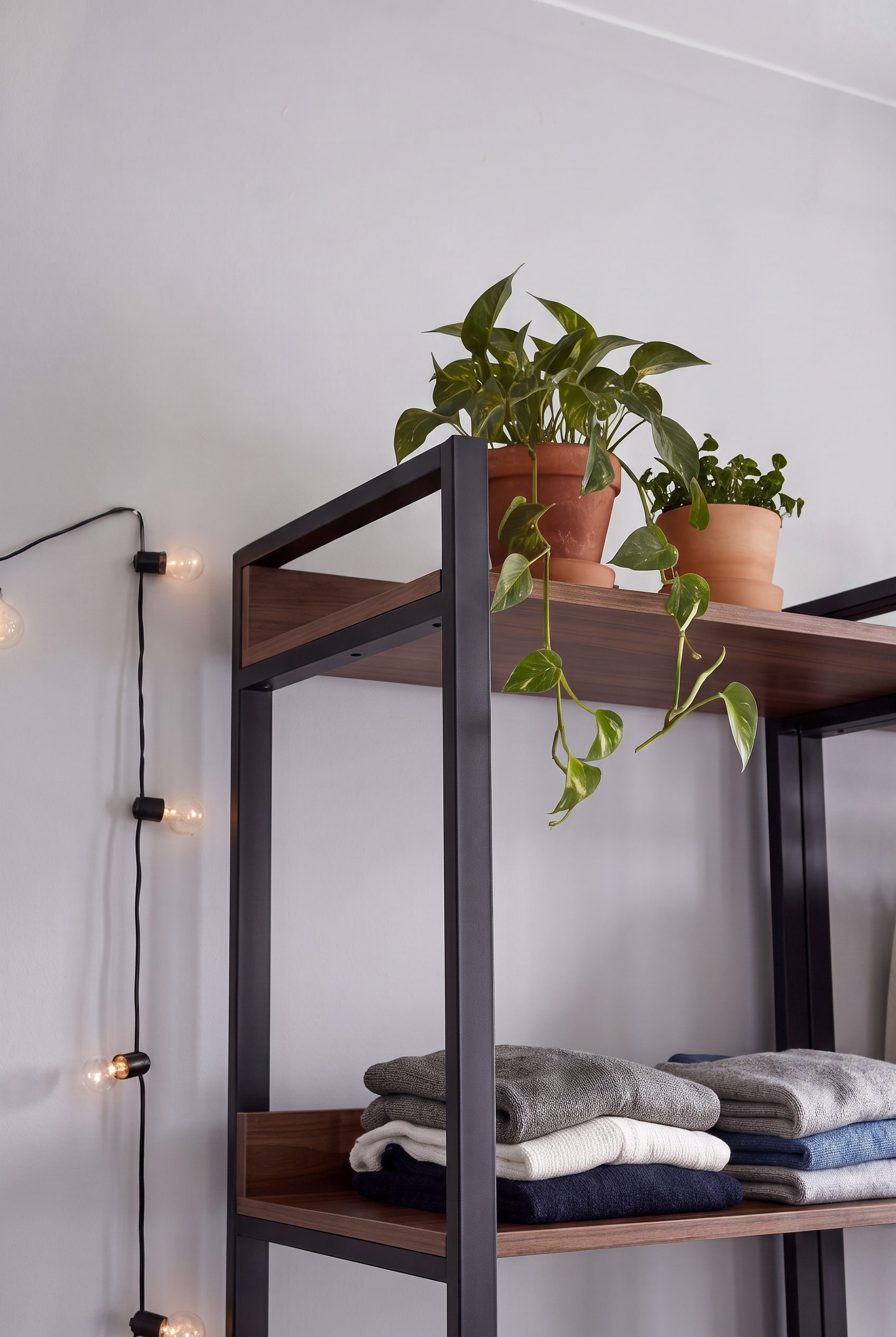 Urban Wardrobe UW24-BB دولاب معدن
